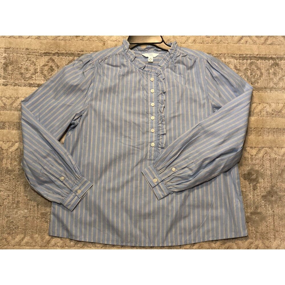 Woman's Medium NWT Long Sleeve Blouse
